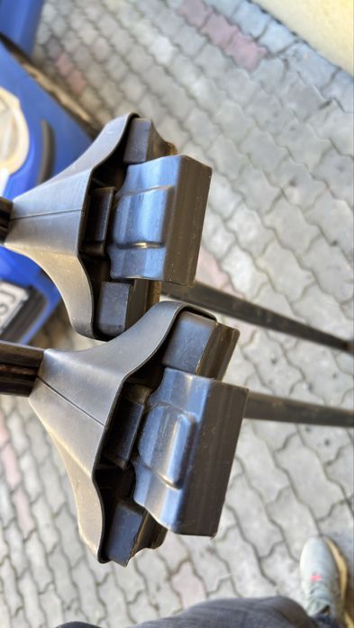 Bare transversale Thule Square Bar, prindere Volkswagen Golf V