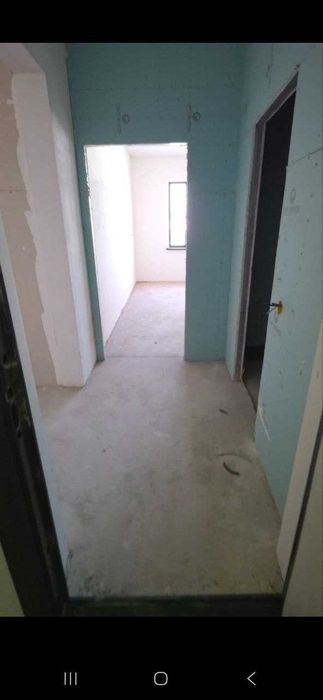 Arzonga 2 xonali kvartira srochna sotiladi