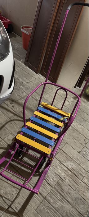 Продам санки на колесиках