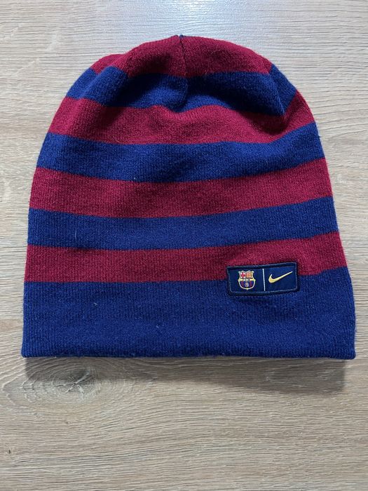 Nike F.C. Barcelona зимна двулицева шапка