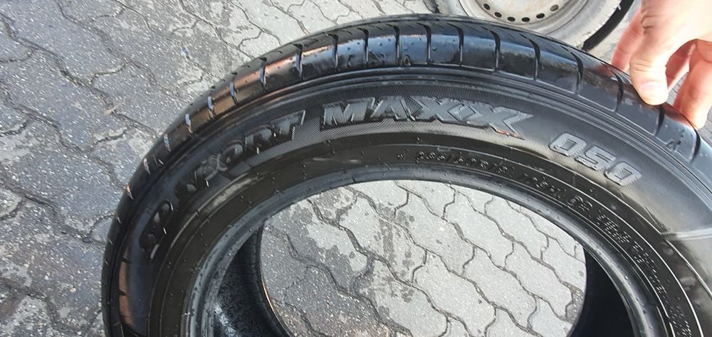 Dunlop SP Sport Maxx 050