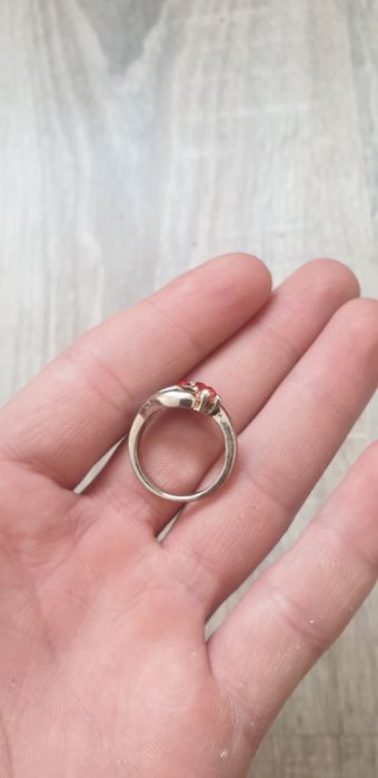 Uzuk kumush 925 +fianit tosh