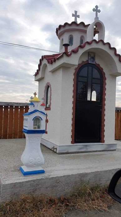 bisericute grecesti, troite grecesti, romania, bisericute luminoase.