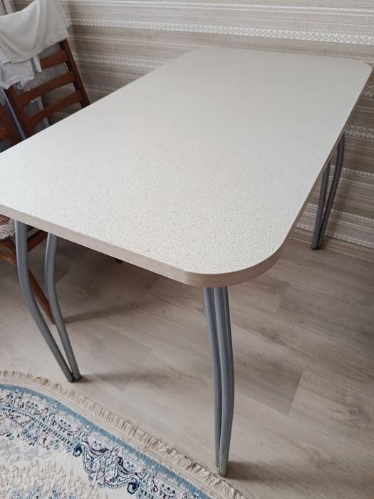 Стол 20000 тенге