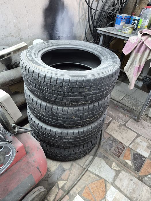 Продам резину вся сезонная