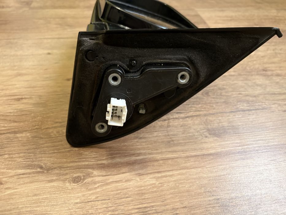 Странично огледало за муцубиши аутлендър 2007