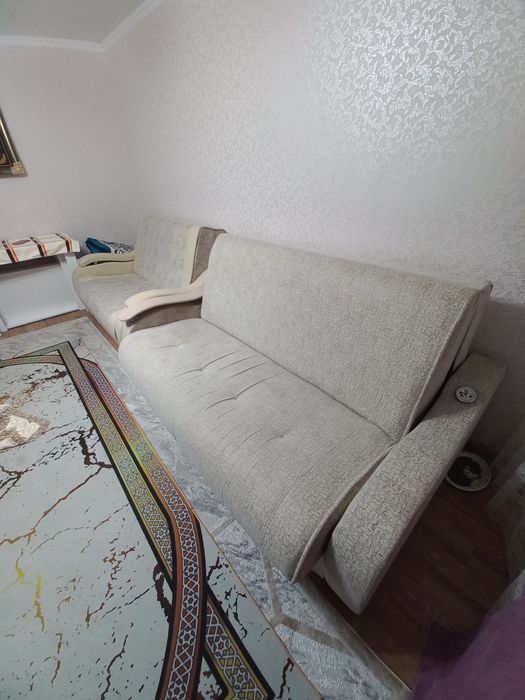 Диван 2+3 дарю диван