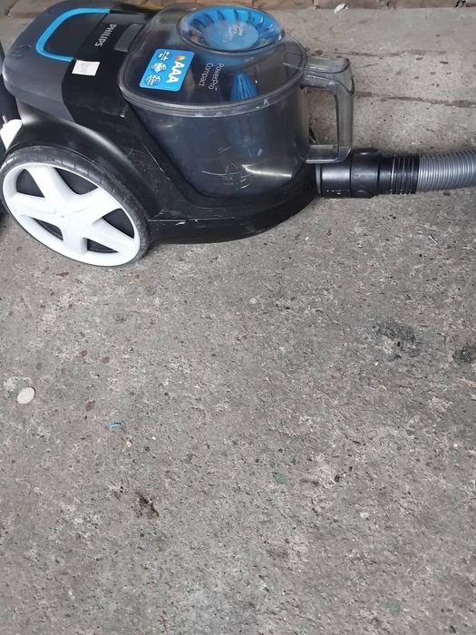 Прахосмукачка PHILIPS