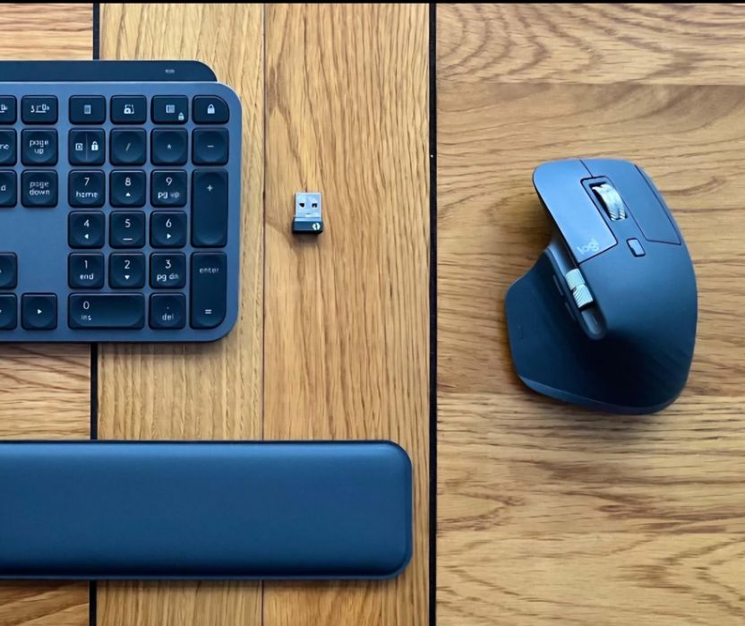 Продам новый комплект Logitech MX Keys S Combo Graphite.