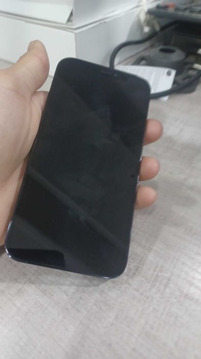 Iphone 12 pro sotiladi