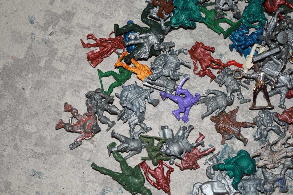 Продам солдатиков