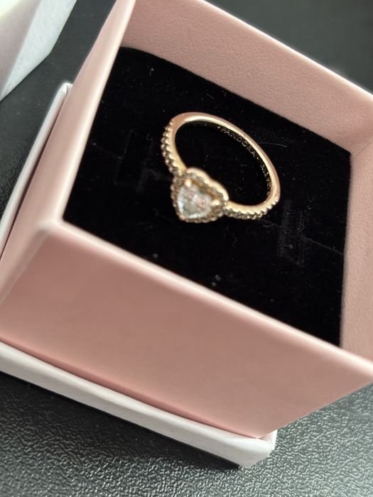 Inel pandora gold inimioara