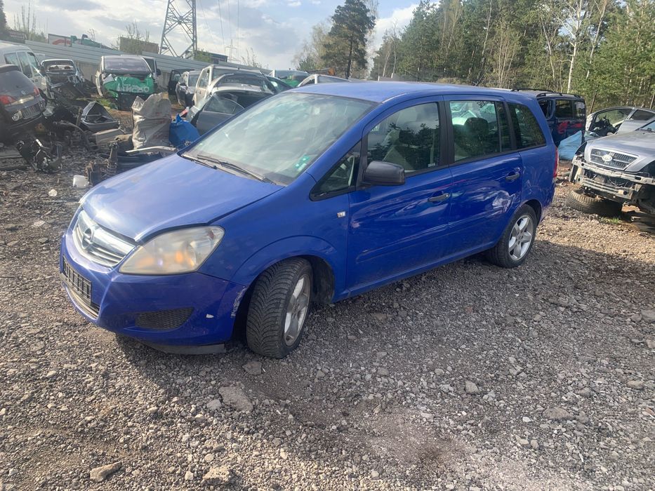 Opel Zafira 1.6t 2010г 6 скорости метан 150кс