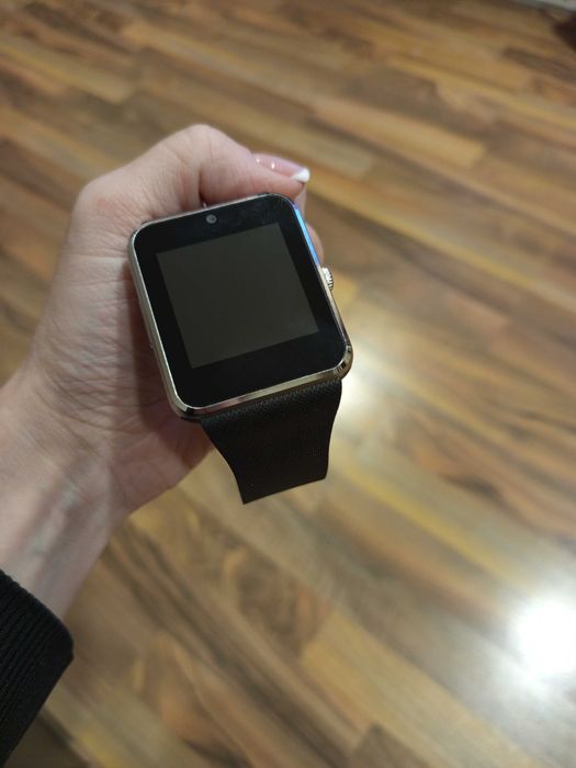 Смарт часовник черен