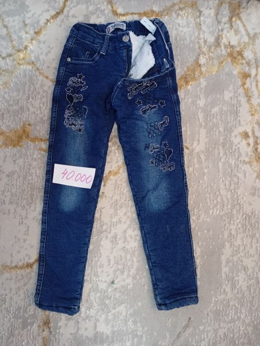 Продам детские джинсы