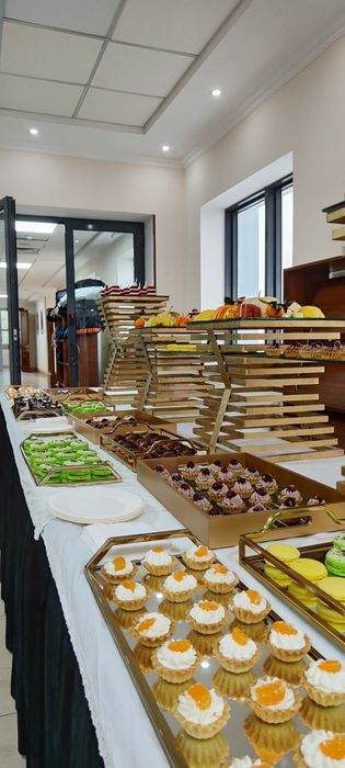 Кейтеринг в Ташкенте . Фуршет . Кофе брейк. Аренда коктейлний стол