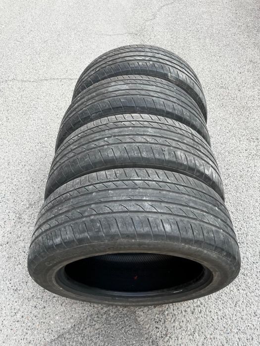 Продам шины летние от Сантафе