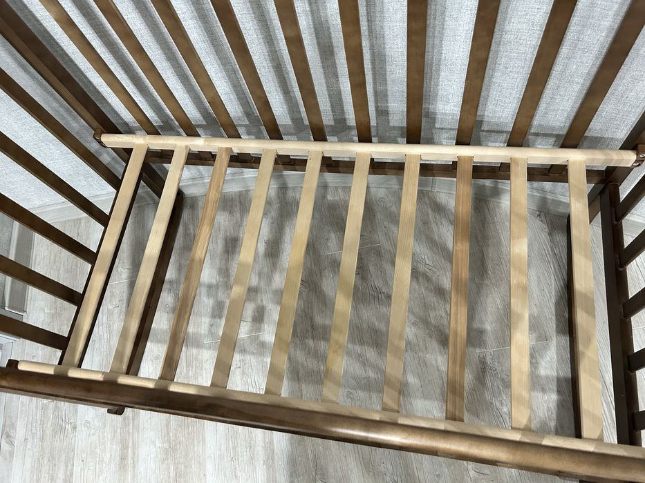 Детская манежка, кровать