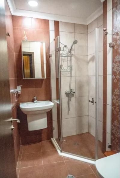 Дава се под наем Двустаен апартамент в Варна, Бриз - 68 кв.м за 600 € - Снимка #4