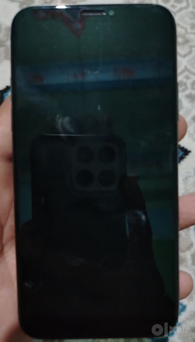 IPhone x rangi qora