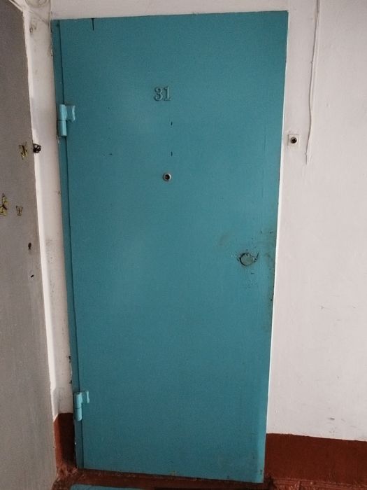 Двери  продам входная