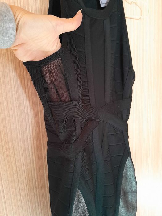 Къса черна рокля Herve Leger