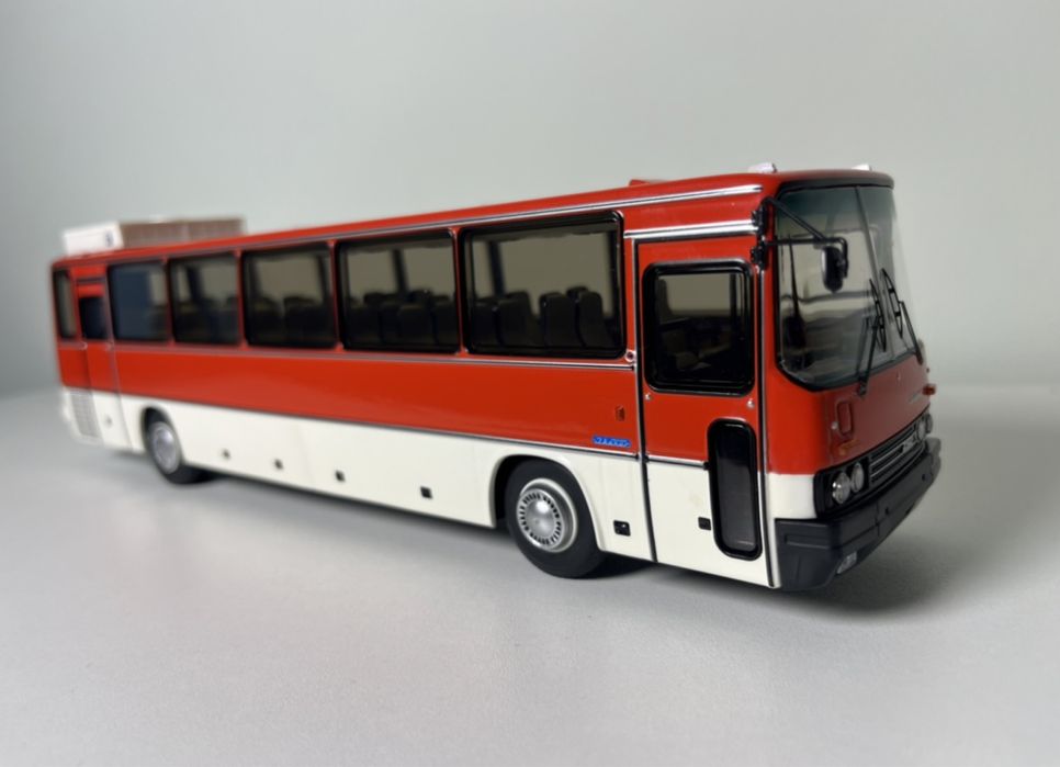 Продам 1:43 грузовики автобусы