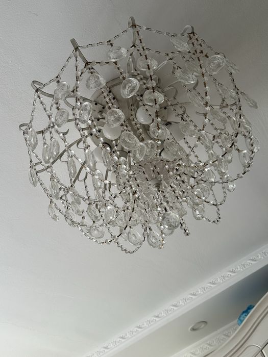 Продам  Хрустальную Люстру