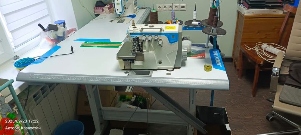 Продам оверлок промышленный