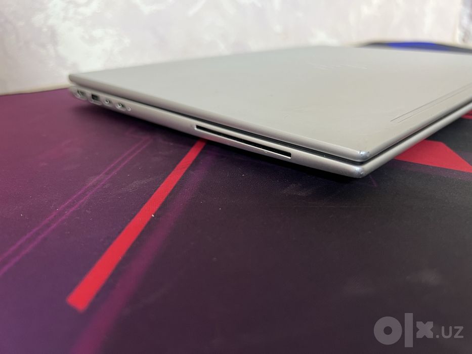 Hp elitebook 840 G10  i7-1365U DDR5