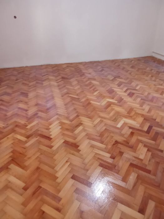 Șlefuiesc parchet 65leimp