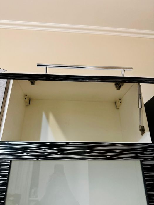 Срочно продаю кухонный гарнитур