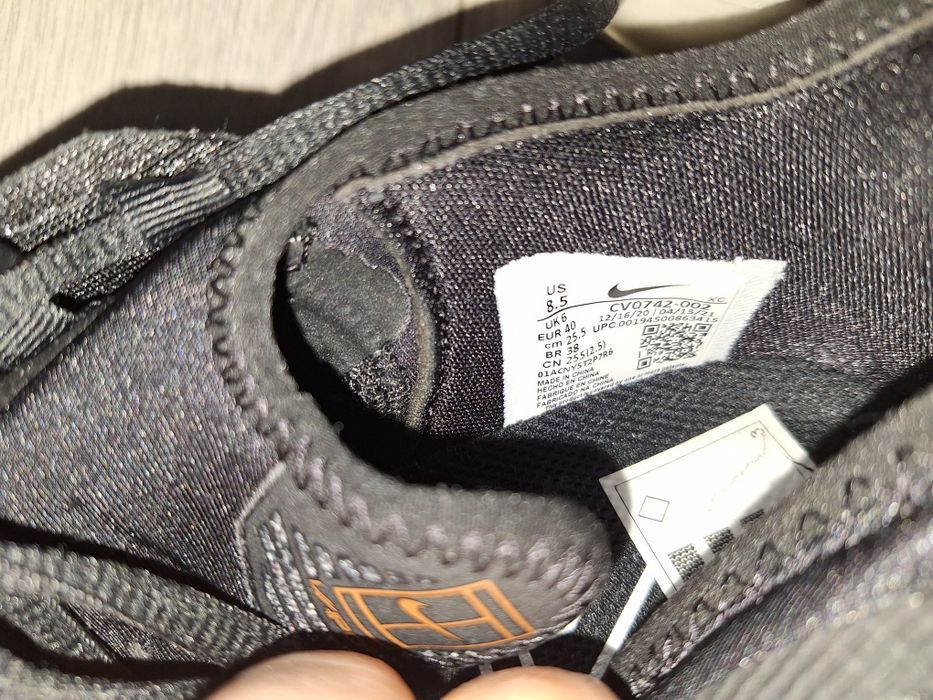 De vanzare adidasi nike