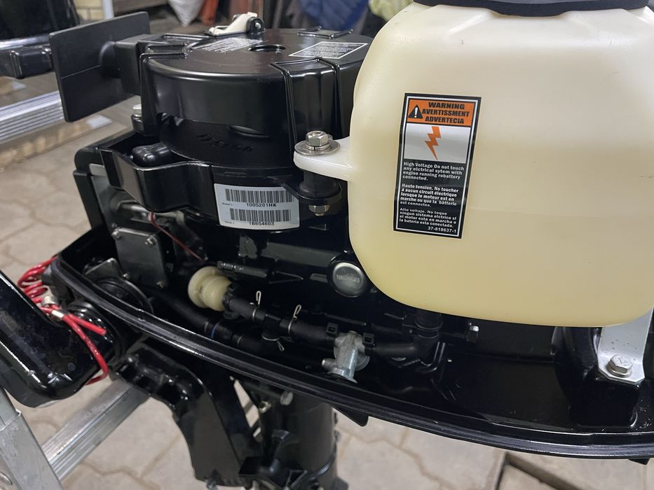 Продам лодочный мотор Mercury 5 л.с.