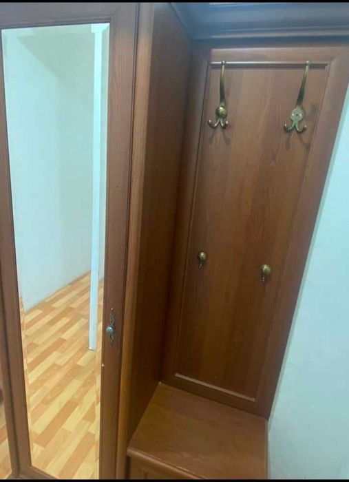 Продам Шкаф для прихожей!