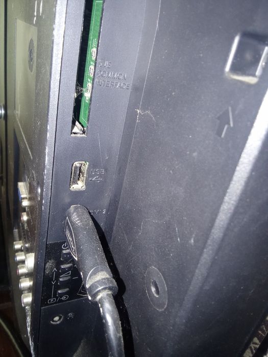 Телевизор ,,TOSHIBA,,100см Диагонал