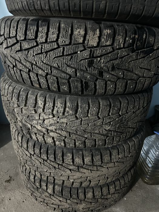 Зимние шины nokian 225/65/16