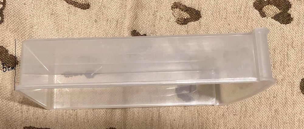 Органайзер белый с 3 отсеками.