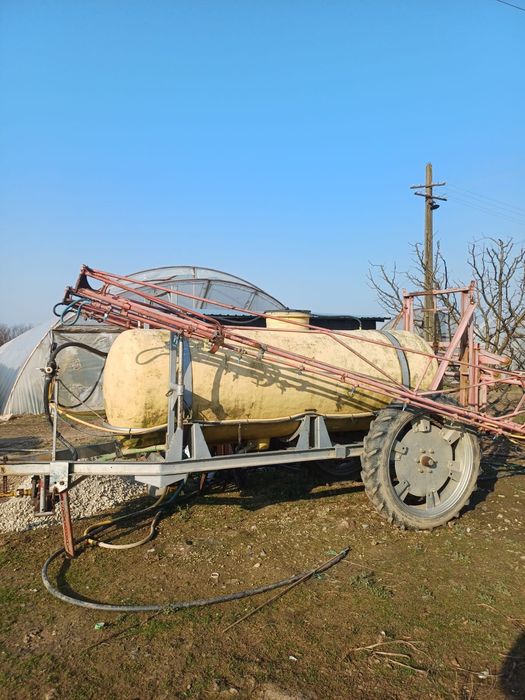 MET  pompa de ierbicidat