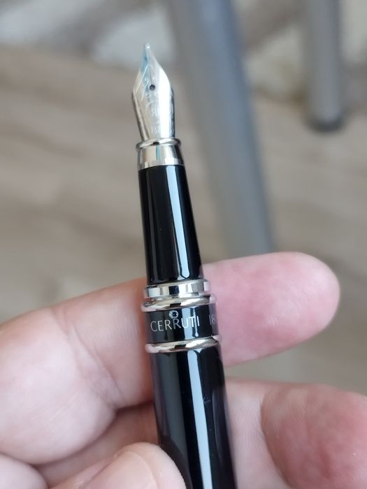 Stilou cu cerneală Cerruti