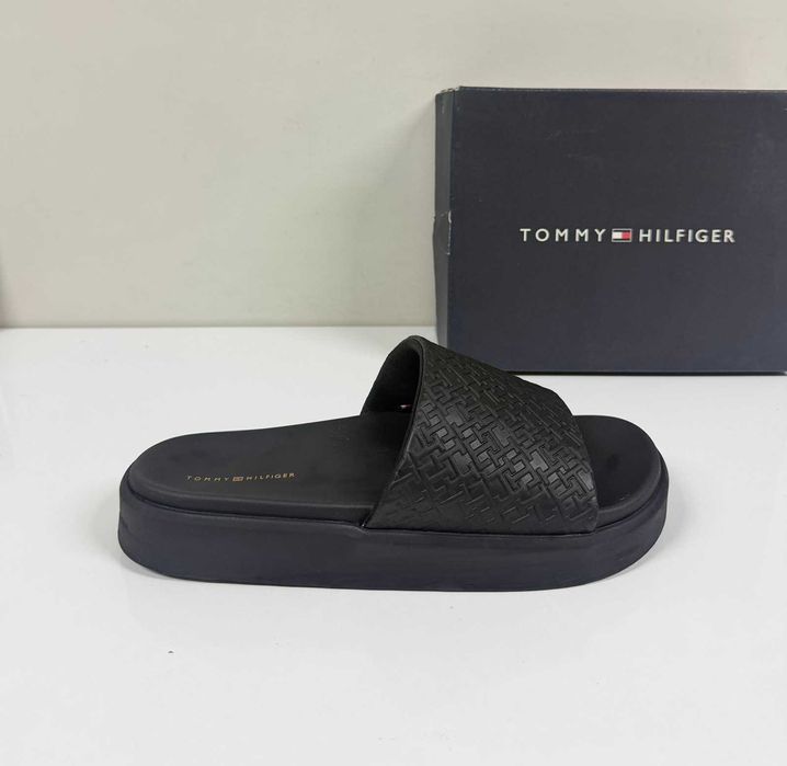Tommy Hilfiger Platform Monogram