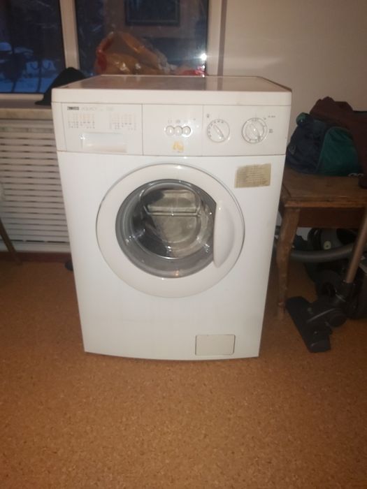 Стиральная машина Zanussi