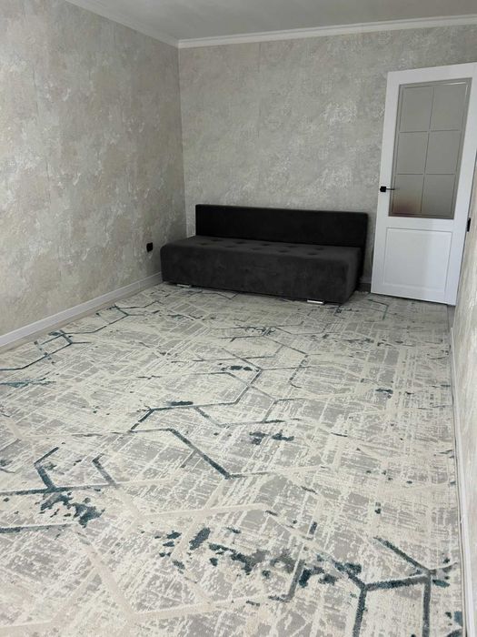 Продам 1 комнатную 8 мкр