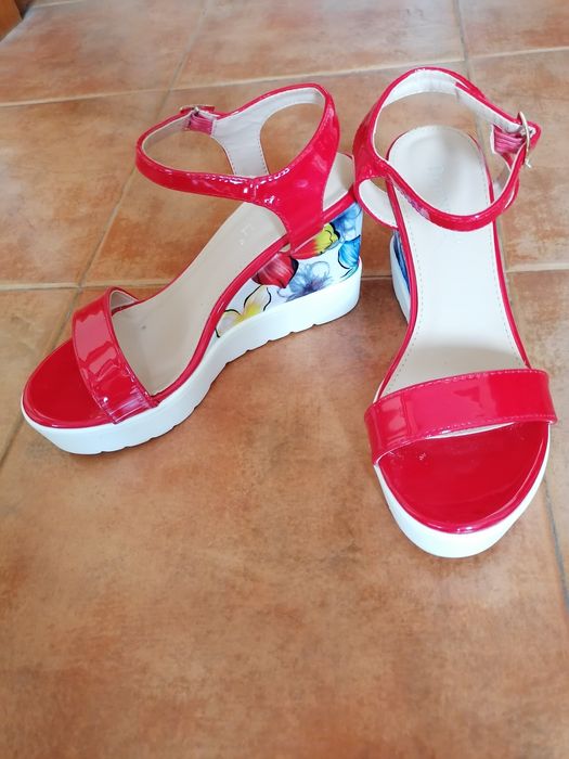 Сандали на висок ток 38 н.