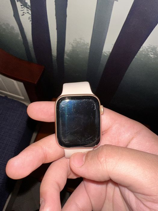 Apple Watch (S E) 3