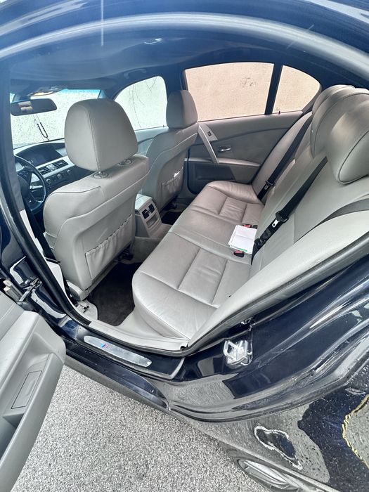 BMW-530- D-xd-M-231kc-2006г