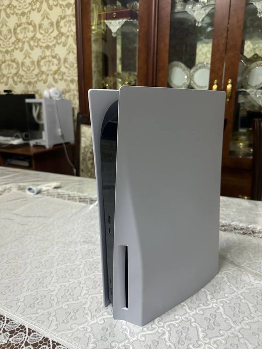 Play station 5 yangi