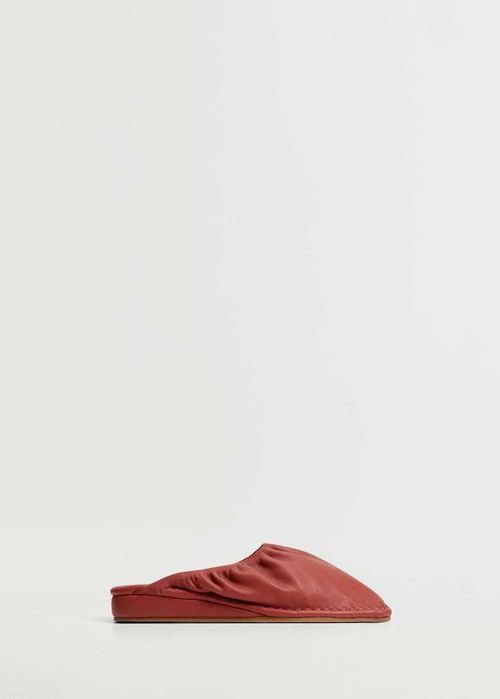 Нови Чехли Mango