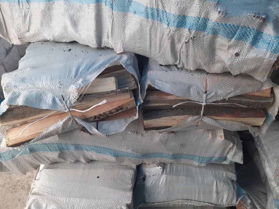 Дрова в мешках за 1100тг