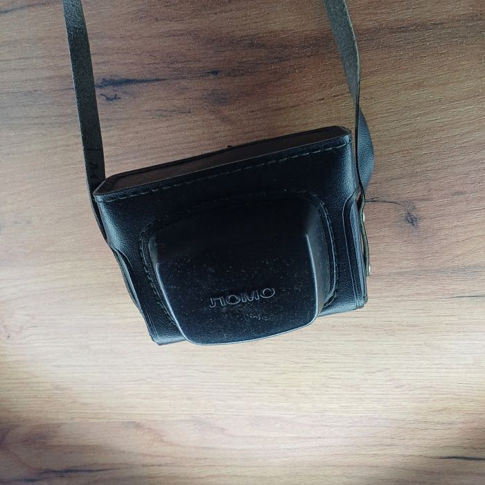 Фотоапарат с калъф ретро